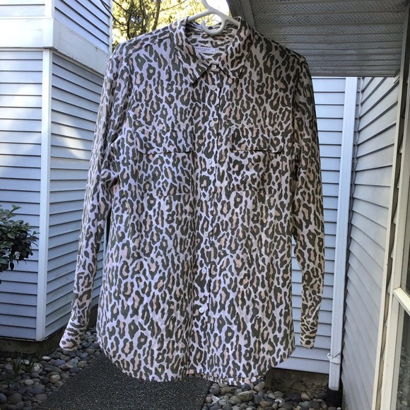 Equipment Tops - Equipment Femme 100% silk blouse, Size L